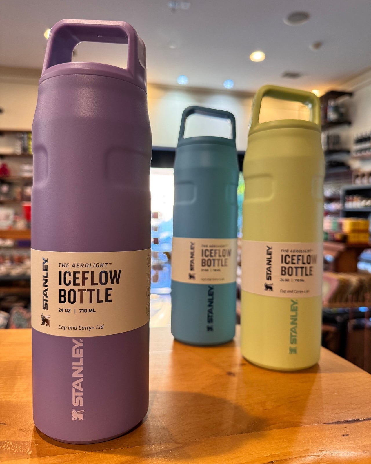 IceFlow Aerolight Bottle Cap & Carry+ 24oz | Lavender