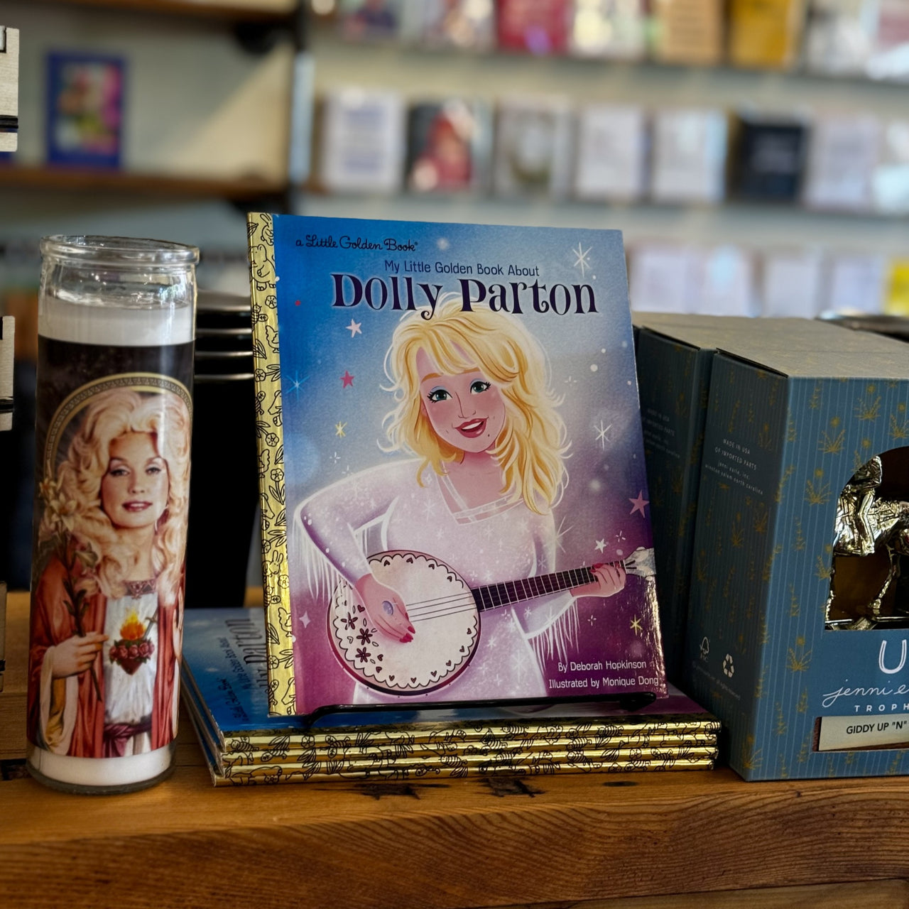 Dolly Parton: A Little Golden Book Biography